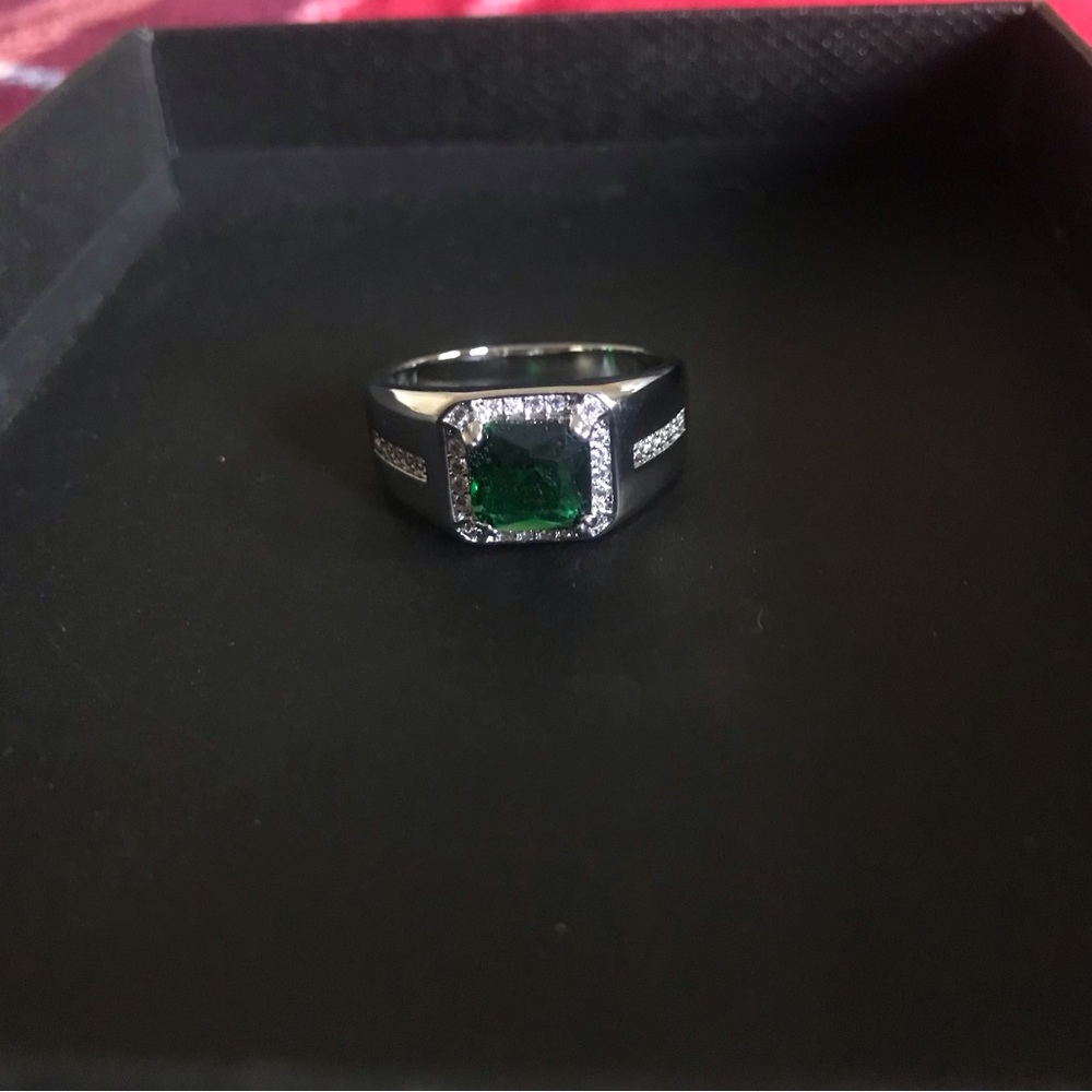 Sterling Silver Emerald Center Stone Men's Ring